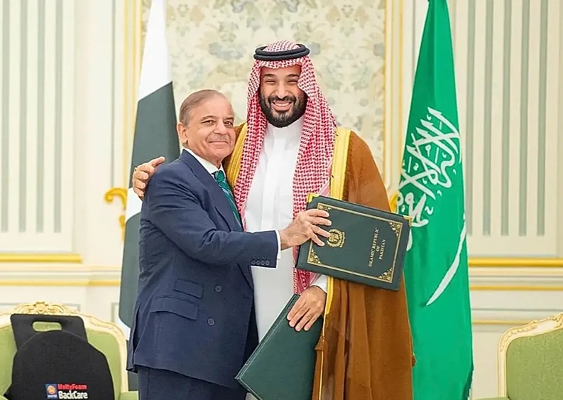 الكشف عن صفقة سرّية سعودية باكستانية بشأن «اللقالق السوداء» في اليمن... ما القصة؟