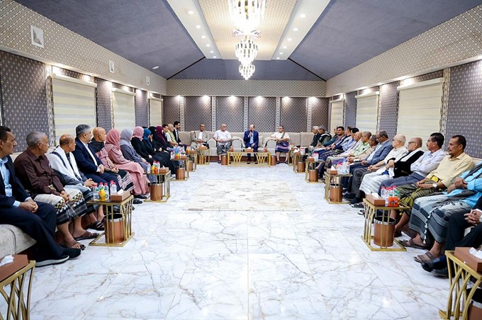 رئيس الوزراء اليمني: إصلاح التعليم ركيزة التعافي الوطني وتدخل الأشقاء في المملكة أنقذ الاقتصاد من ”أزمة النفط“