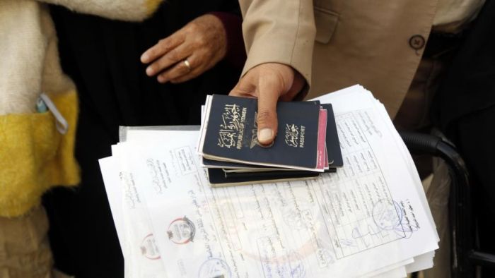 تعز: مصلحة الهجرة تبرر تأخر إصدار الجوازات بالتراكم ونقص الدفاتر