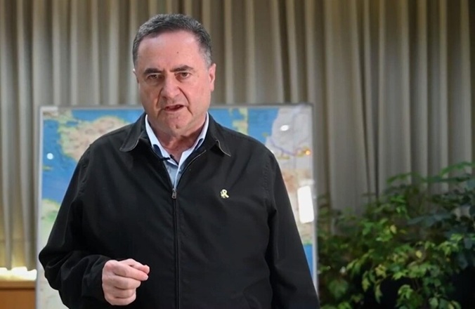 وزير الدفاع الإسرائيلي يفجر مفاجأة: قضينا على قيادة الحوثيين 