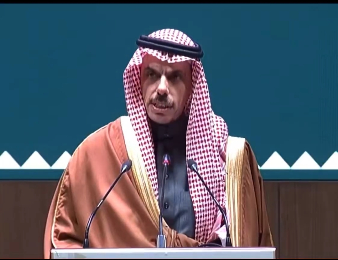 وزير خارجية السعودية يحذر إيران من الاستمرار في انتهاك مبادئ حسن الجوار