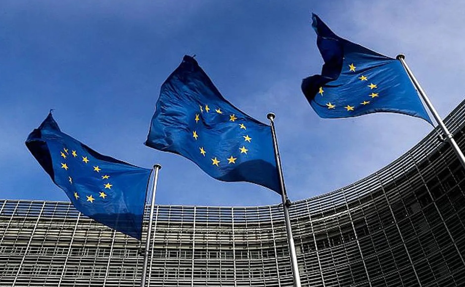 المنظمون الأوروبيون تحت مرمى الانتقادات للسماح ببث قناة فضائية مرتبطة بالحوثيين