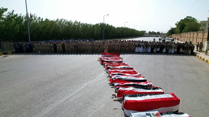 تشييع رسمي لشهداء من القوات المسلحة في مأرب سقطوا في مواجهات مع الحوثيين