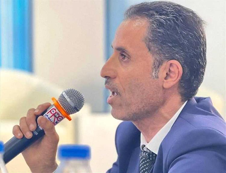 محكمة حوثية تُغرّم ناشط حقوقي في إب وتلزمُه بعدم انتقاد مسؤول متهم بالفساد