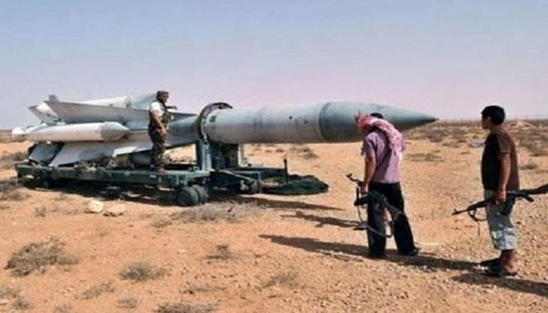 الباحث هزاع البيل يحذر من مساعي حوثية لجر اليمن إلى اتون الصراع الإيراني الأمريكي