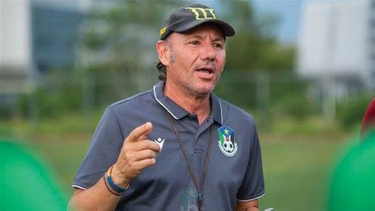 مدرب جزر القمر: مواجهة اليمن بكأس العرب سنخوضها بالفريق الثاني