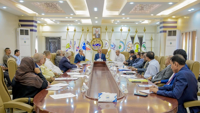 وزير النقل يعلن خطة لبسط سيادة الدولة على المنافذ والموانئ وتعزيز كفاءة الخدمات