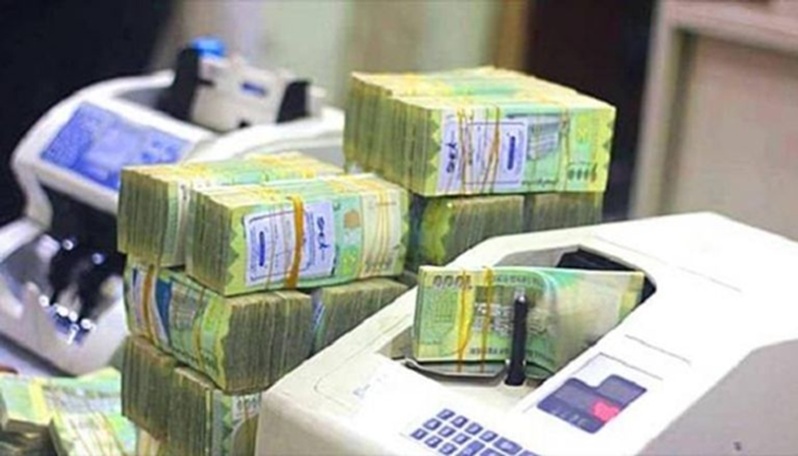 ملتقى الموظفين النازحين يحذّر من «مجزرة مرتبات» تعتزم الحكومة اتخاذها ويهدّد بخطوات تصعيدية 