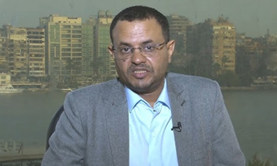 باحث سياسي يدعو إلى سرعة ترتيب بيت الشرعية والبدء بمواجهة خطر يهدد اليمن بأكمله
