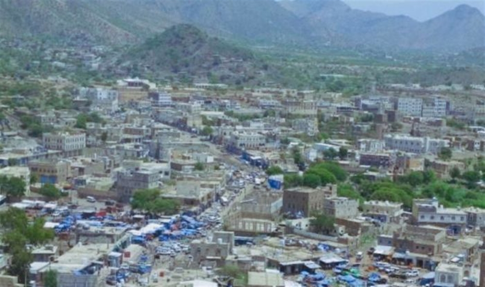 حريق في مخيم نازحين بالضالع يُصيب شخصين ويُتلف سبع خيام