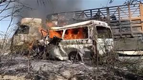 العليمي يوجه بصرف مساعدات عاجلة لأسر ضحايا الحادث المروري في أبين