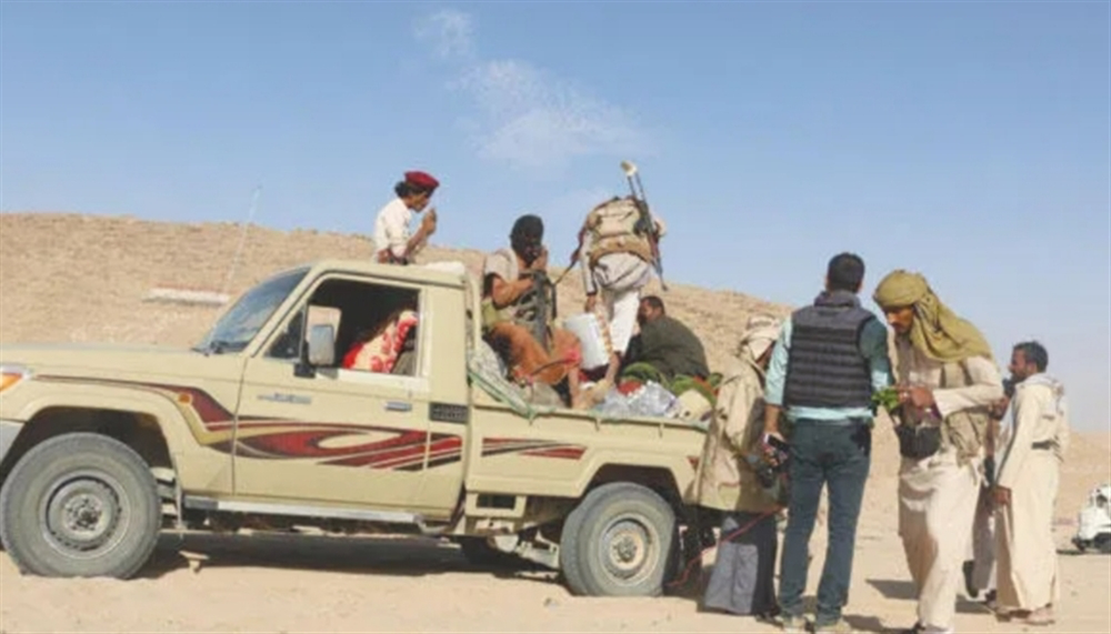 الجيش يحذر من استخدام الطرق الصحراوية بين الجوف ومأرب وحضرموت ويعتبرها مناطق عمليات عسكرية