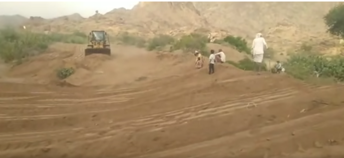 مليشيا الحوثي تجتاح أراضي أهالي تهامة الحديدة بالسلاح والتهديد: هل تغيب الرقابة الدولية؟