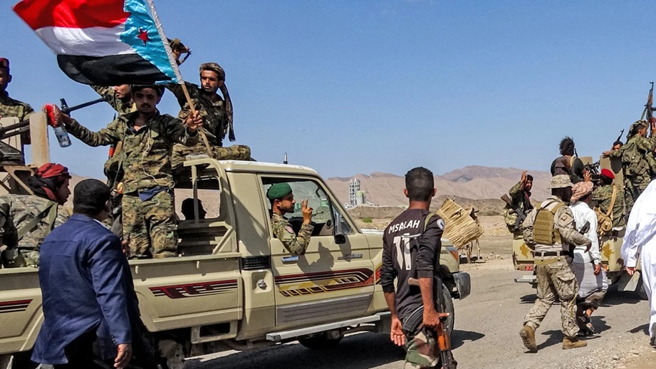 الانتقالي يشن حملة مداهمات مسلحة على المنازل في حضرموت 