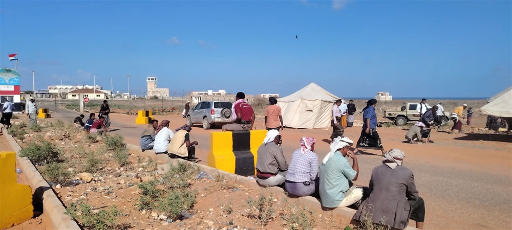 توتر في سقطرى واحتجاجات بعد توقف رحلات "طيران العربية" الإماراتية