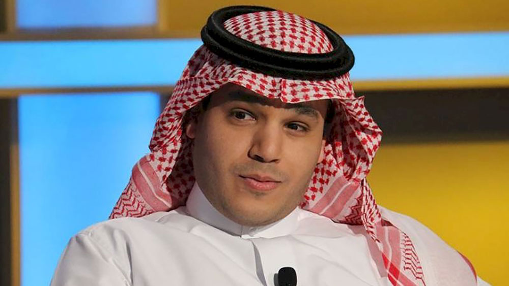إعلامي سعودي بارز يصعّد الهجوم ضد الإمارات ويتهمها بـ“الغدر”