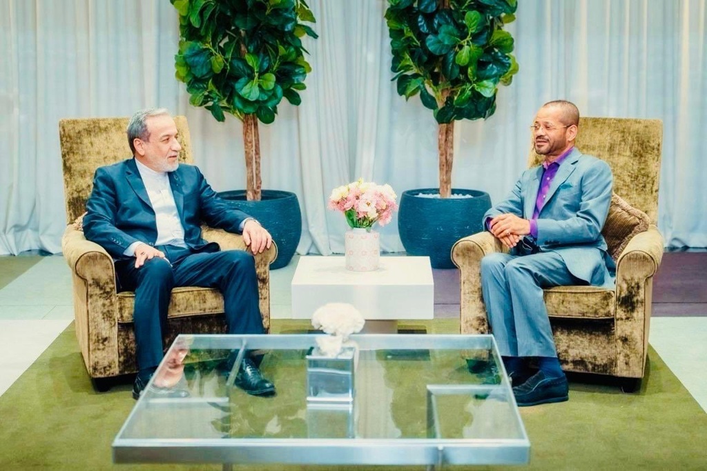قبيل المفاوضات بين طهران وواشنطن.. وزير خارجية عمان يبحث مع عراقجي مقترحات إيران بشأن الملف النووي