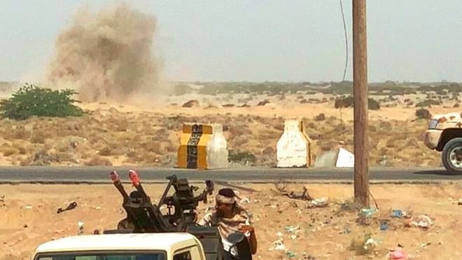 اشتباكات عنيفة بين قوات أمنية ومسلحي القاعدة على الحدود بين شبوة وأبين