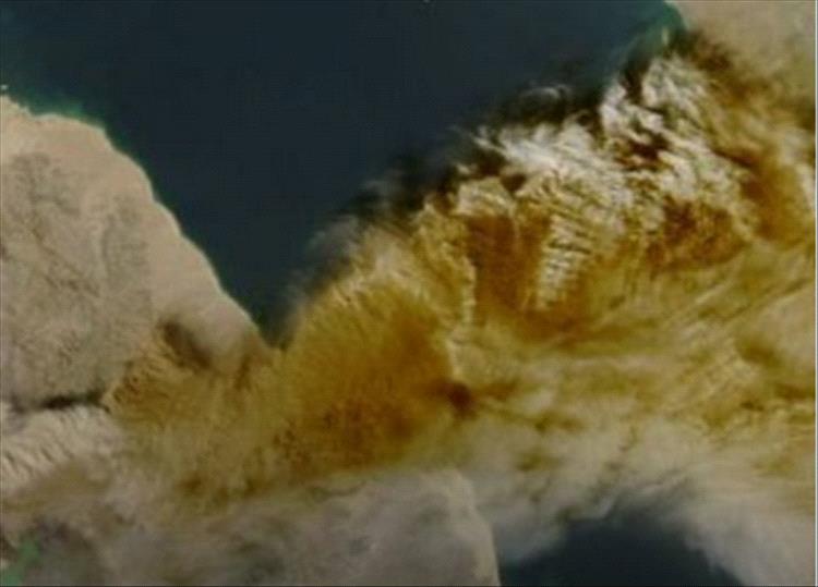 هل انتهت تأثيرات الرماد البركاني في اليمن.. الارصاد يجيب