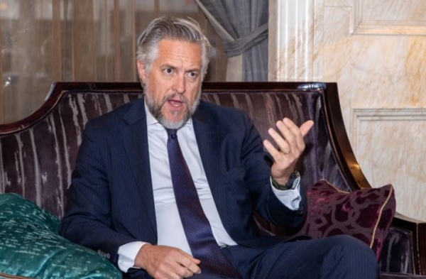 الاتحاد الأوروبي يكشف اتصالاته مع الحوثيين ويؤكد: هدفنا إعادة اليمنيين إلى طاولة المفاوضات