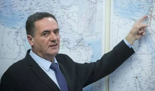 وزير الدفاع الإسرائيلي يزعم وجود نشاط للحوثيين في سوريا ويعتبره «تهديدًا للجولان»