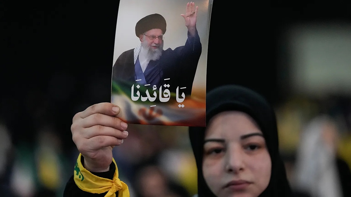 إعلام دولي وعبري: مقتل خامنئي ووزير الدفاع وقائد الحرس الثوري