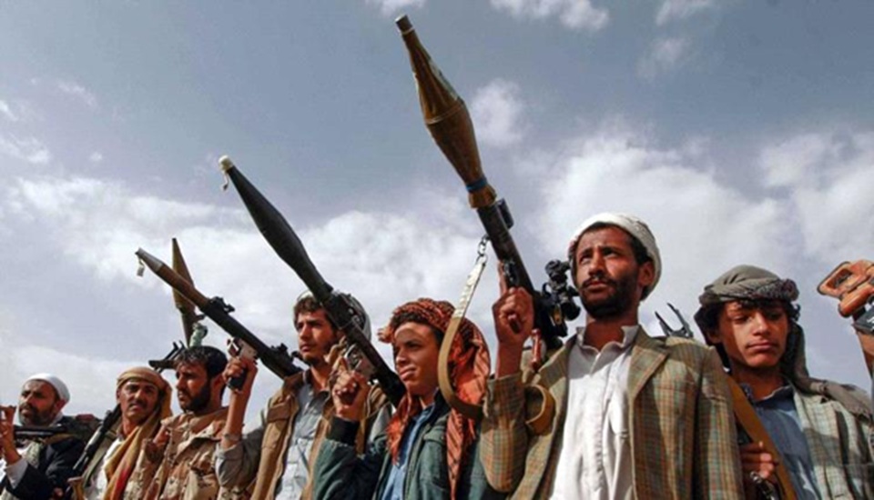 زعيم الحوثيين يوجه تشكيلاته المسلحة بالبقاء في حالة استعداد وجاهزية قتالية