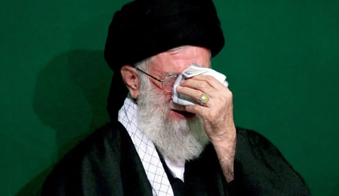 شاهد- أول صورة لـ خامنئي بعد مقتله بغارات امريكية اسرائيلية داخل مقر عمله في طهران