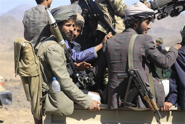 ناشطون يستنكرون اغتيال شيخ قبيلة جهم في صنعاء ويطالبون بتحقيق عاجل