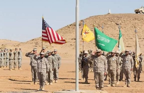 السعودية تنفذ أول تدريب متقدم في مركز “فورت إيروين” الأمريكي لتعزيز جاهزيتها القتالية