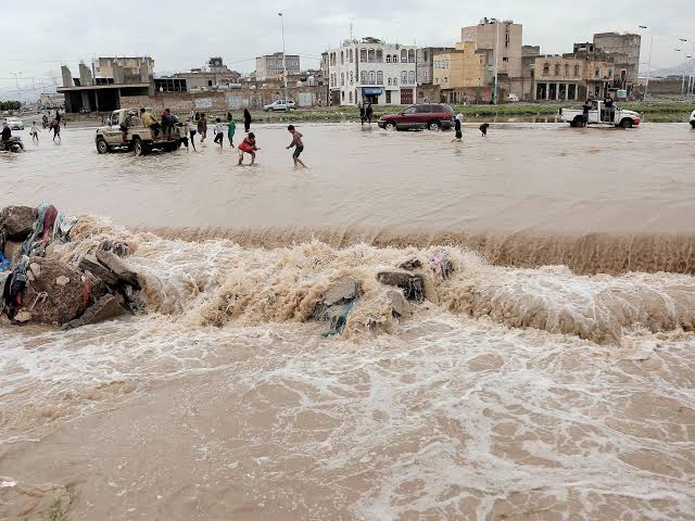 الأمم المتحدة تحذر من فيضانات مفاجئة تهدد الأراضي الزراعية والماشية في اليمن