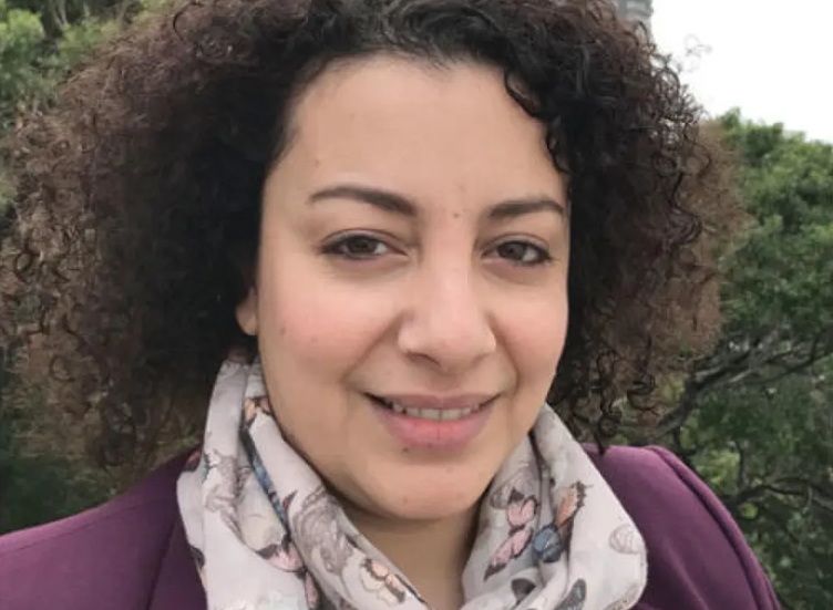 رشا جرهوم تعلن استقالتها من هيئة التشاور والمصالحة احتجاجًا على التصعيد العسكري في اليمن